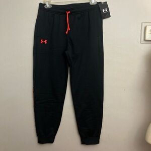 12-23 Boys under Armour black sweatpants joggers youth medium loose fit NWT